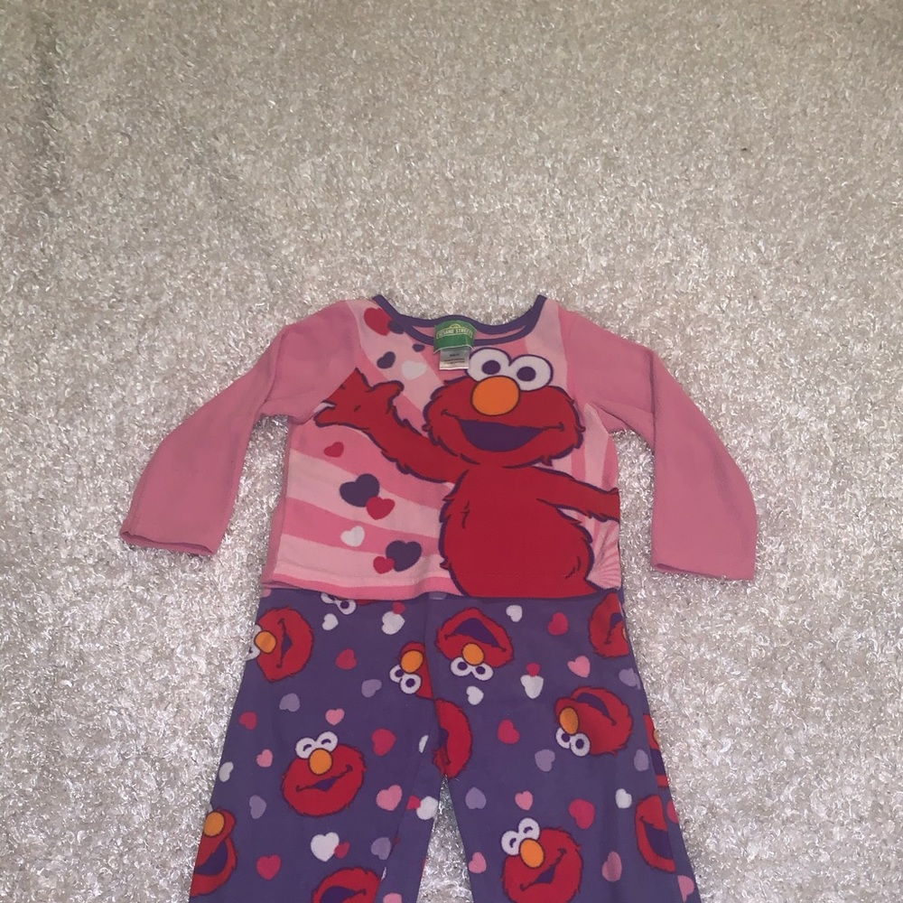 2t ELMO pajamas fleece materials